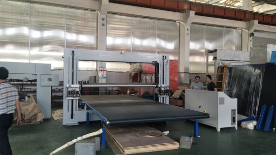 Пены автомата для резки губки CNC лезвие автоматическое 6kw PU горизонтальной осциллируя