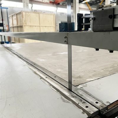 автомата для резки пены высоты 600mm Cnc вертикального небольшой