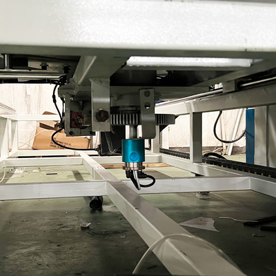 Автоматическая вертикальная конюшня автомата для резки пены контура Cnc