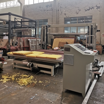 Высокоточная CNC горизонтальная губка режущая машина с колеблющимся лезвием для полиуретановой пены