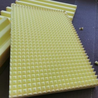 Высокоточная CNC горизонтальная губка режущая машина с колеблющимся лезвием для полиуретановой пены