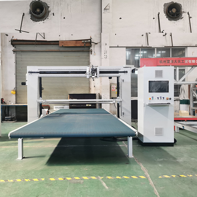 CNC колеблющаяся двойная лопатка пена режущая машина для гибкой губки резки D & T промышленности