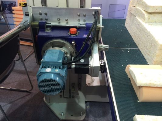 быстрый ход резца лезвия CNC гибкой пены 6kw вертикальный осциллируя