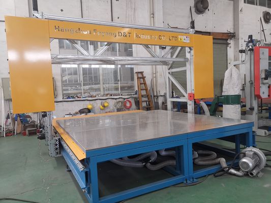 автомат для резки пены CNC 3D для твердой и полужесткой пены с таблицей работы вакуума